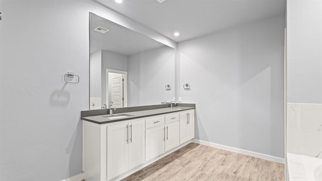 217 Olde Mill Court Property Photo 29