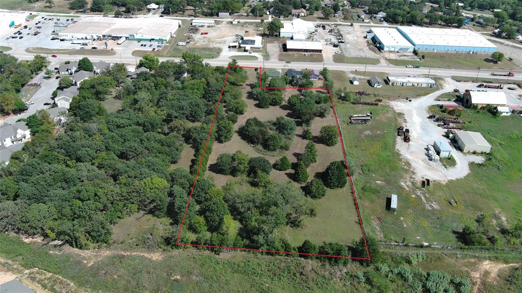 Harvey Road Property Photo 3
