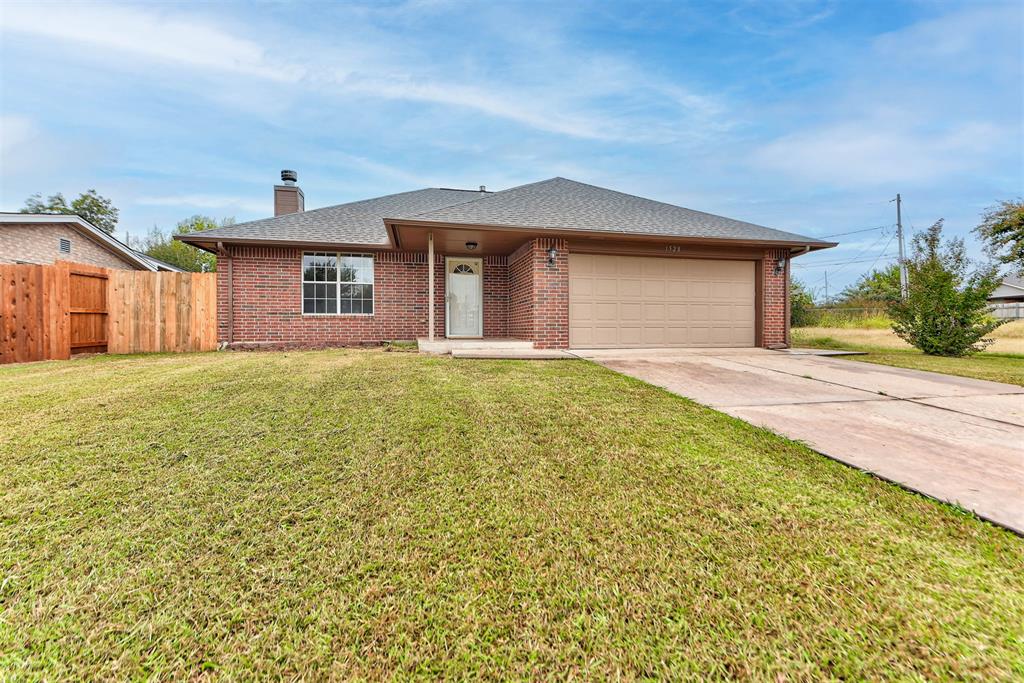 1528 Tudor Drive Property Photo 1