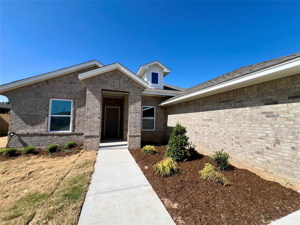 997 SE 16th Terrace Property Photo 1