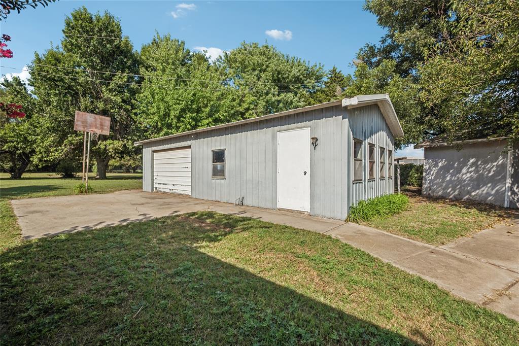 719 Nw Belle Drive Property Photo 32