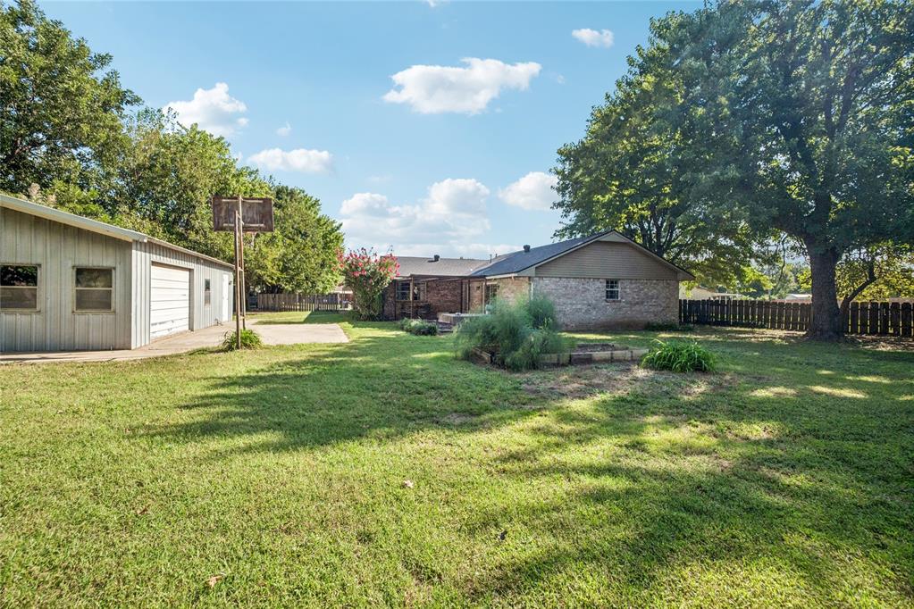 719 Nw Belle Drive Property Photo 35