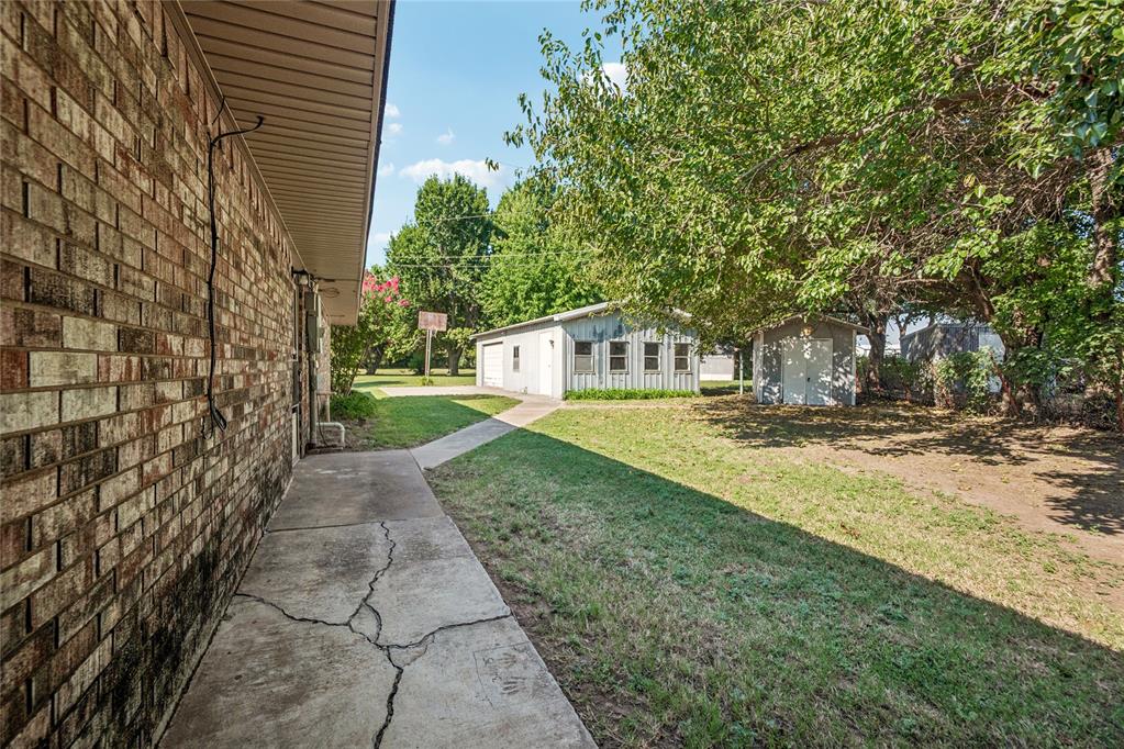 719 Nw Belle Drive Property Photo 37