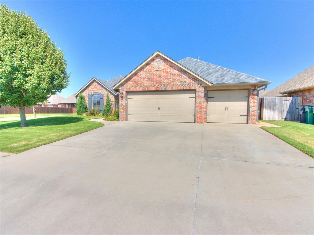 9041 Nw 82nd Street Property Photo