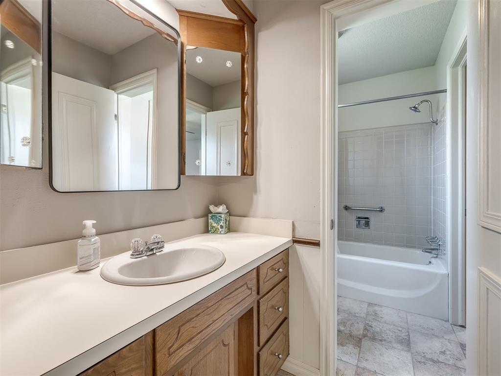 3517 Nw 64th Street Property Photo 30