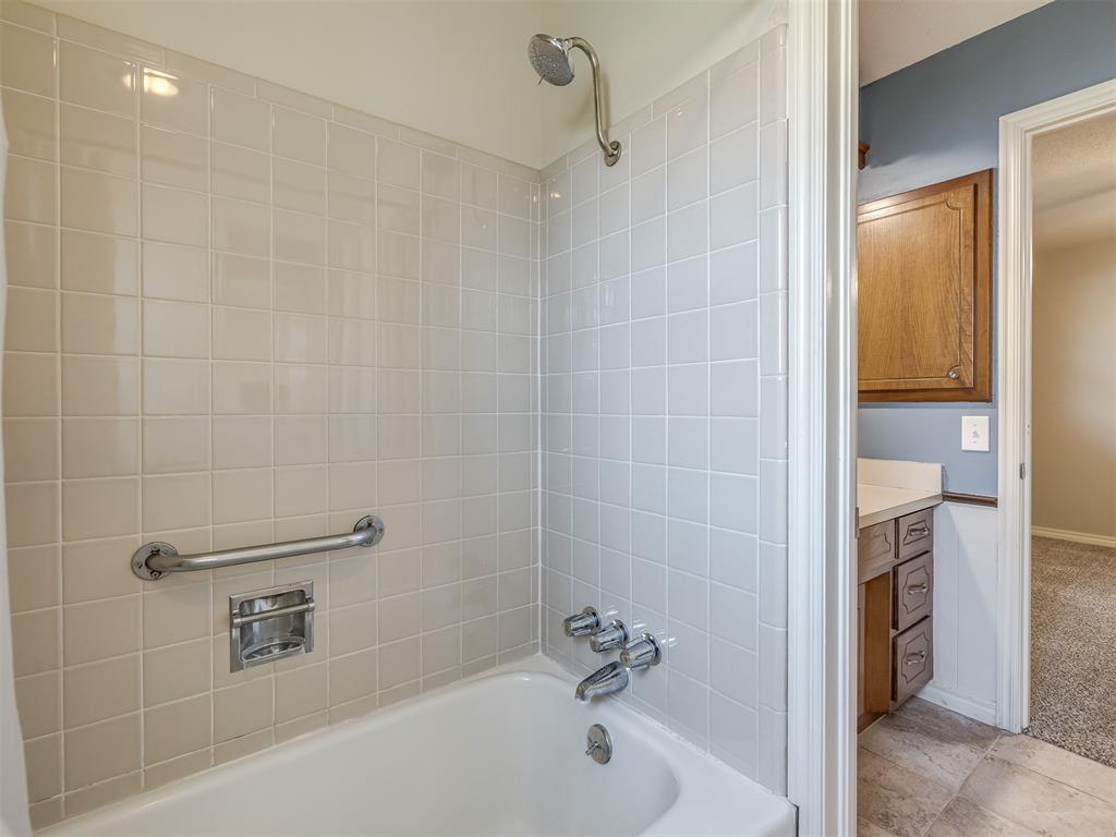 3517 Nw 64th Street Property Photo 32