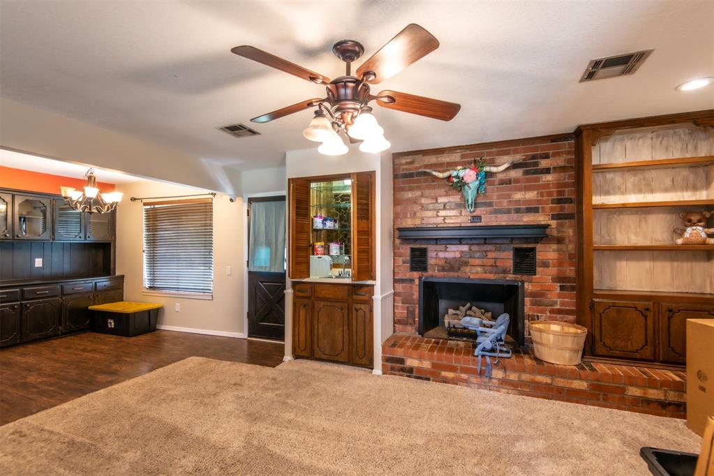 1192088 Property Photo 3