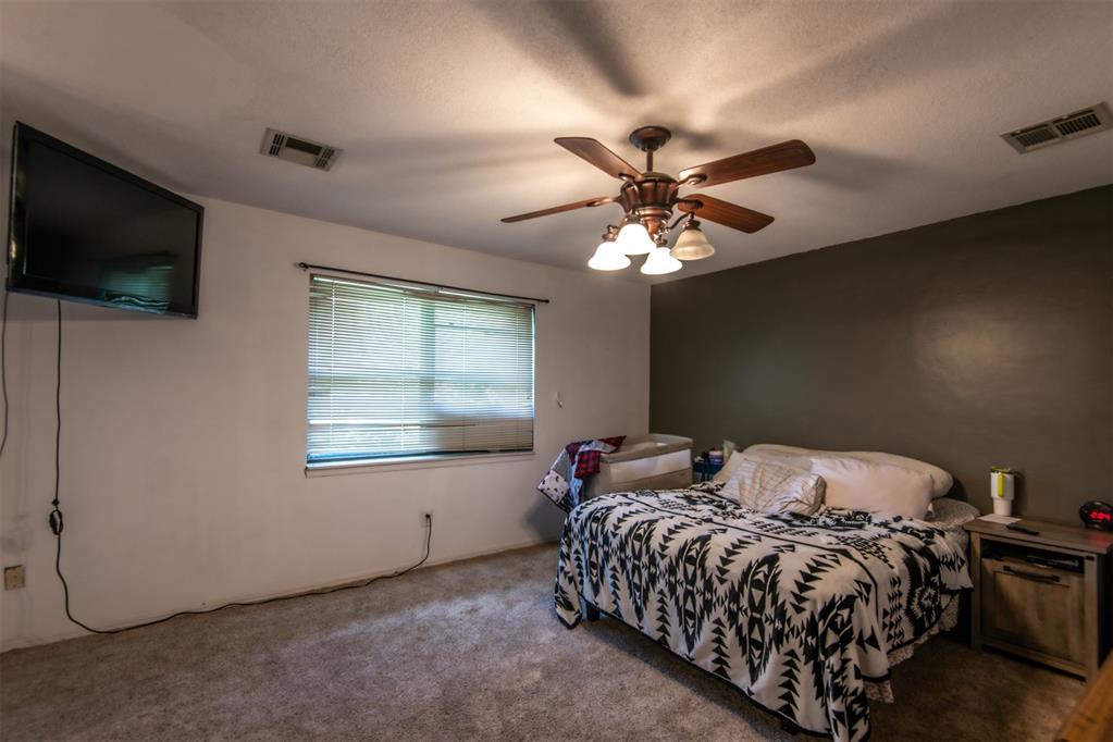 1192088 Property Photo 18