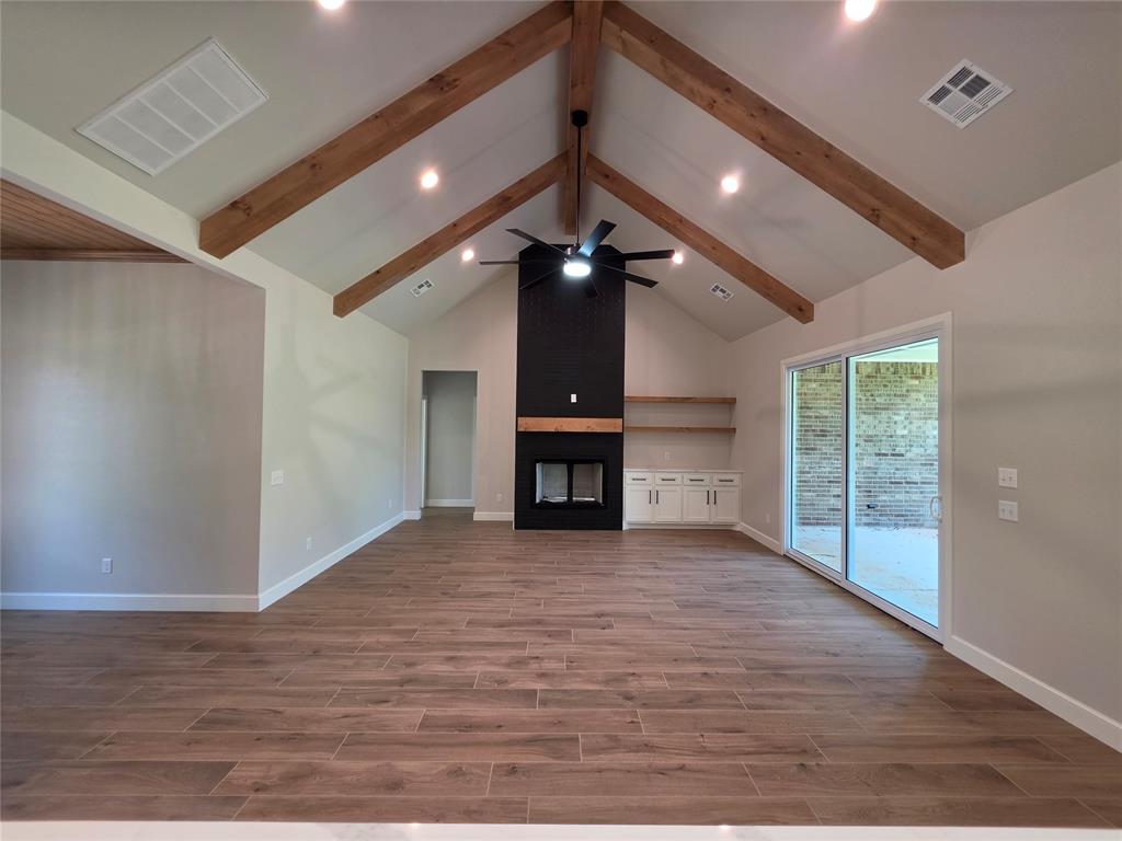913 Reedser Way Property Photo 9