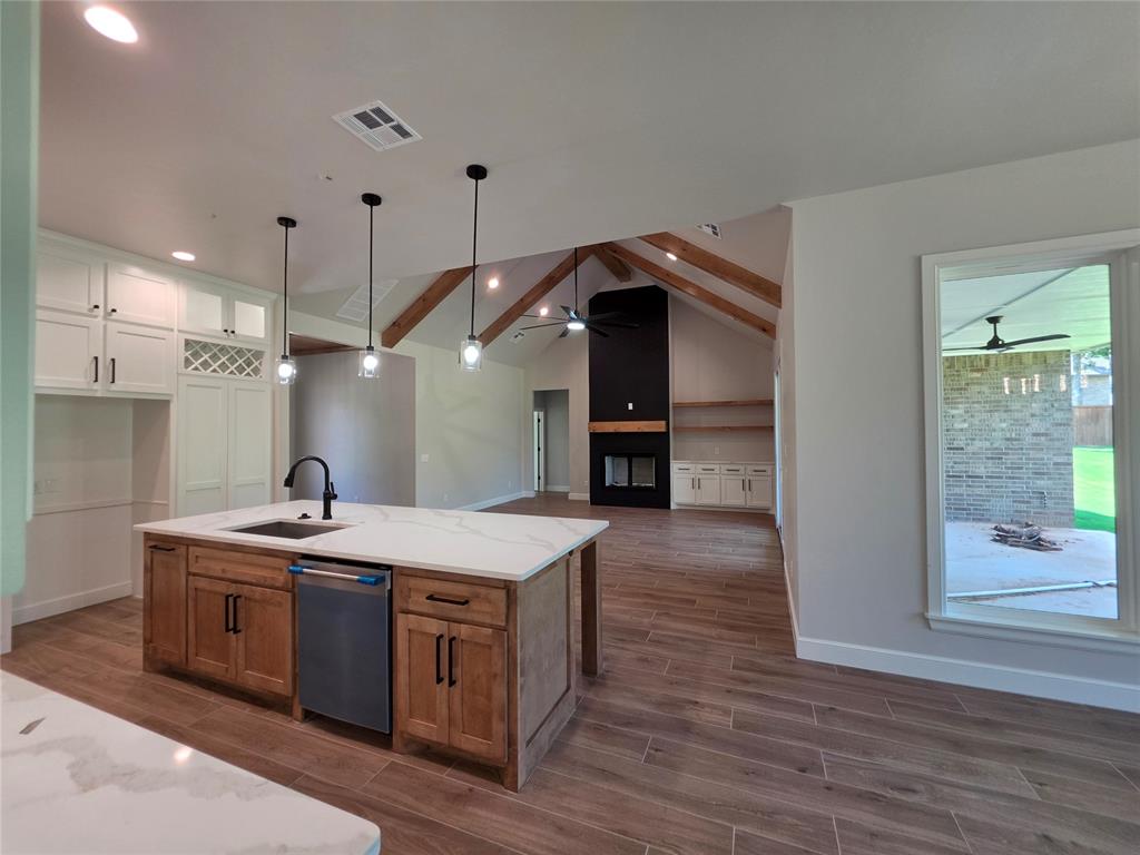 913 Reedser Way Property Photo 18