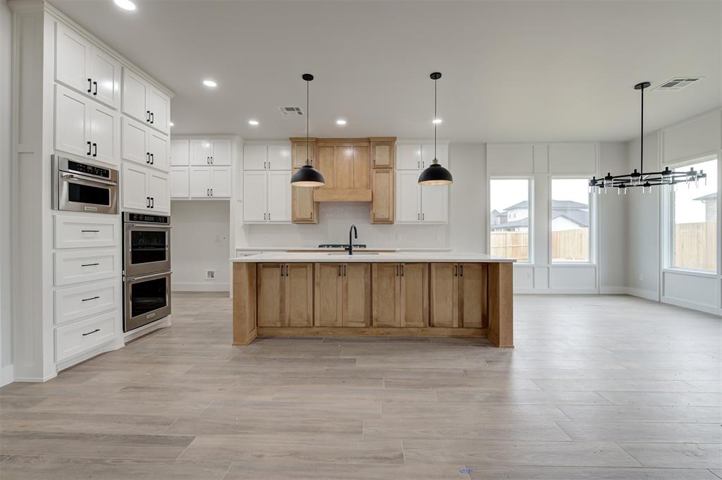 15428 Hatterly Lane Property Photo 9