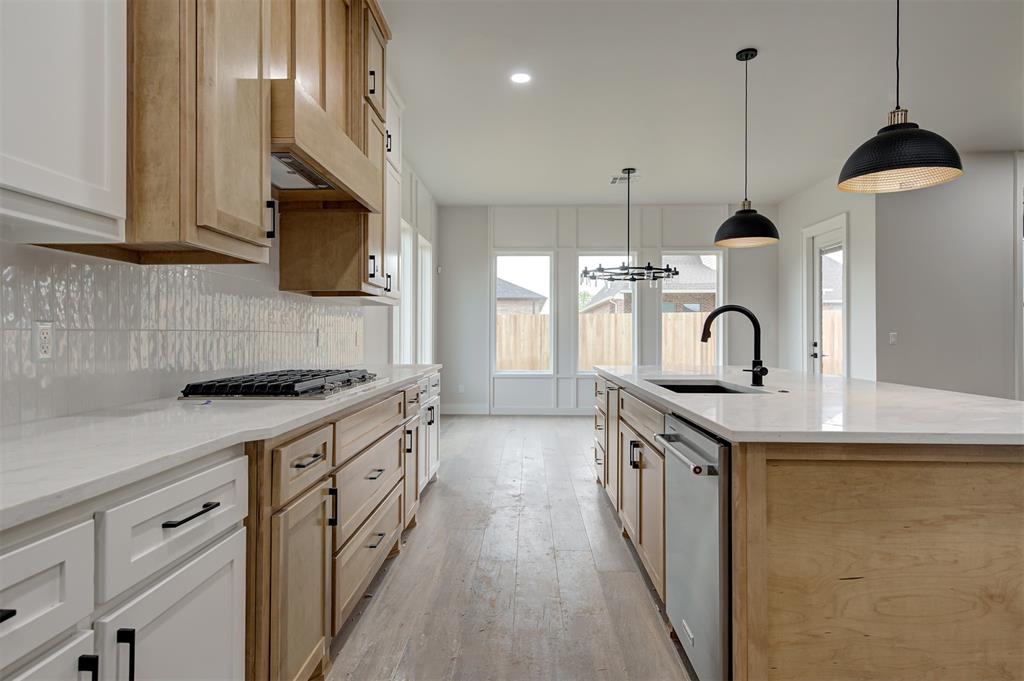 15428 Hatterly Lane Property Photo 13