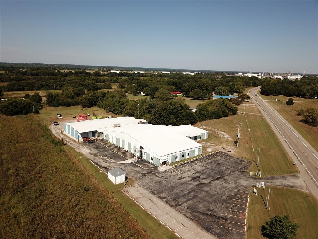 8445 N 77 Highway Property Photo 1