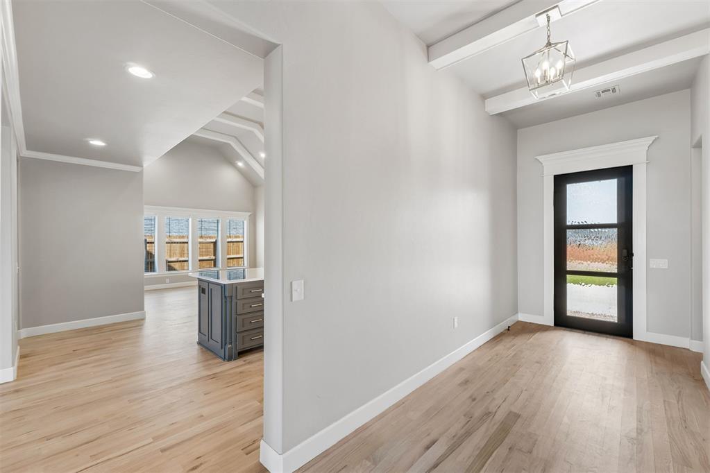 18128 Fields Drive Property Photo 4