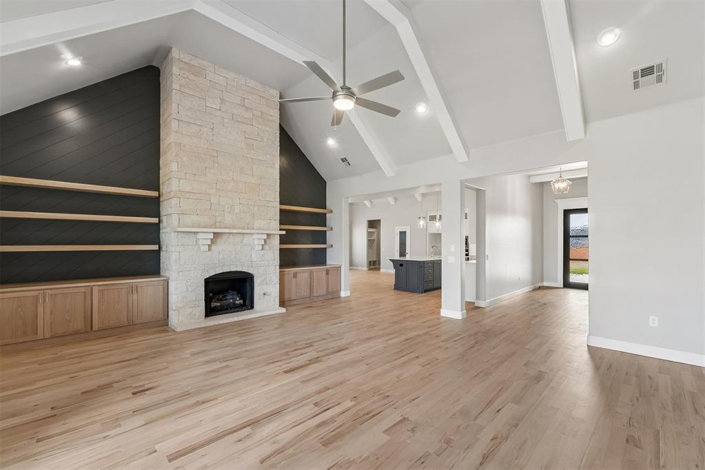 18128 Fields Drive Property Photo 6