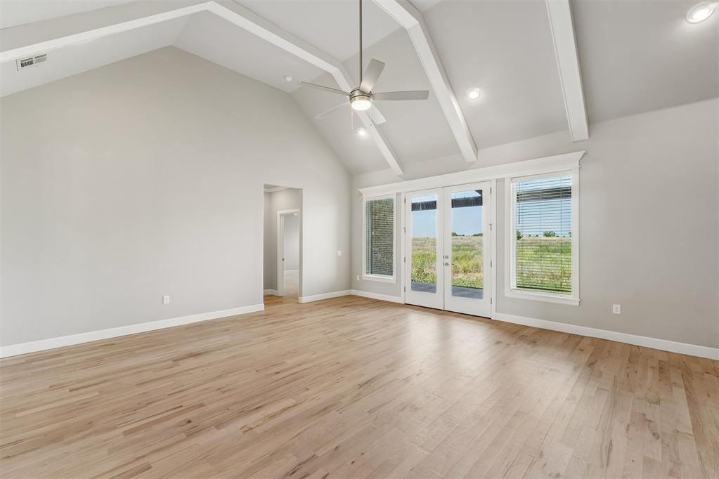 18128 Fields Drive Property Photo 8