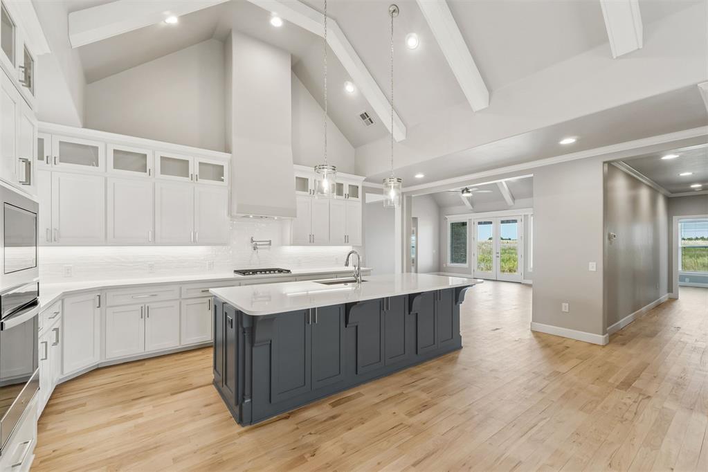 18128 Fields Drive Property Photo 9