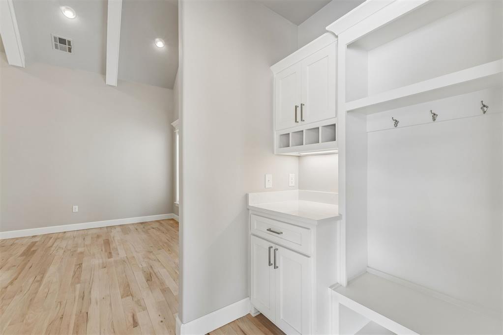 18128 Fields Drive Property Photo 19
