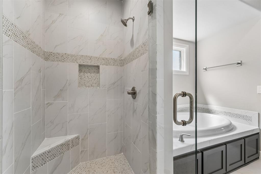18128 Fields Drive Property Photo 25