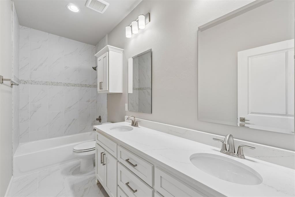 18128 Fields Drive Property Photo 36