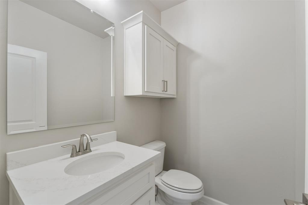 18128 Fields Drive Property Photo 37