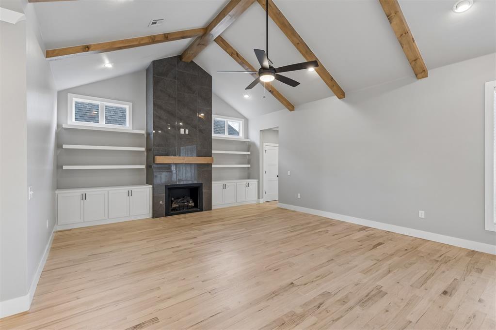 18005 Youngs Avenue Property Photo 3