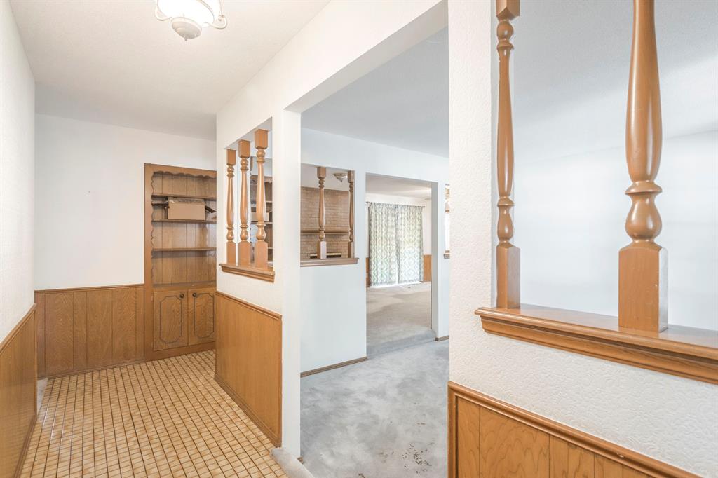 5020 Nw 19th Terrace Property Photo 3