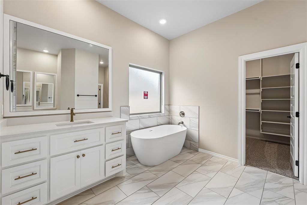 1803 Zayden Lane Property Photo 16