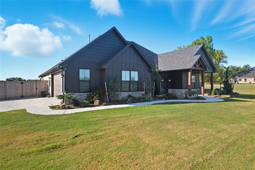 42829 Garretts Lake Road