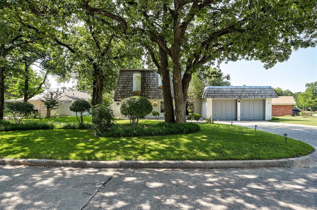 1724 N Fordson Avenue Property Photo 1