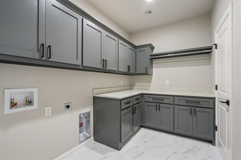 902 Fluvi Circle Property Photo 26