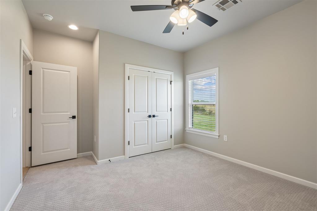 902 Fluvi Circle Property Photo 33