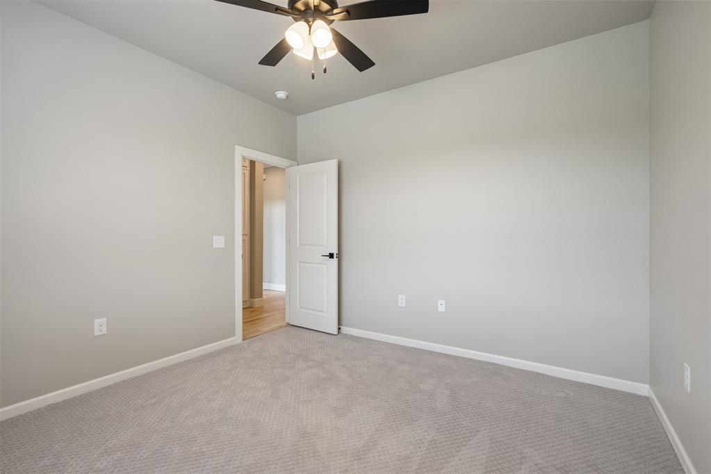 902 Fluvi Circle Property Photo 39