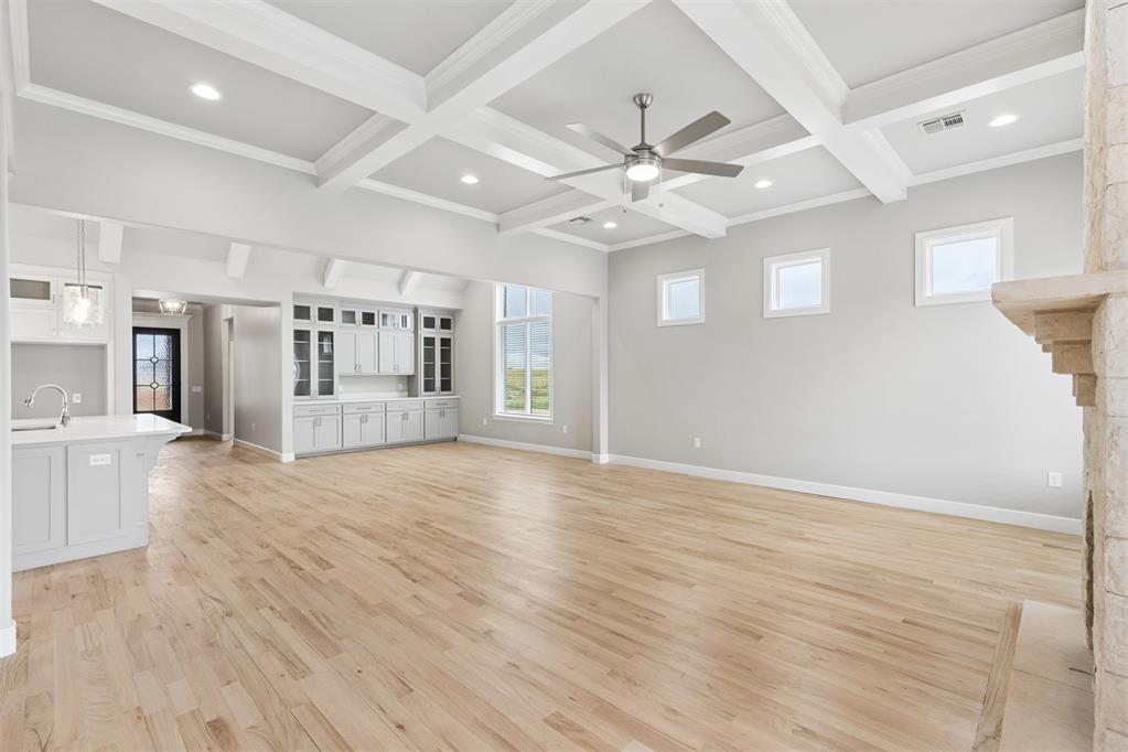 18140 Fields Drive Property Photo 6