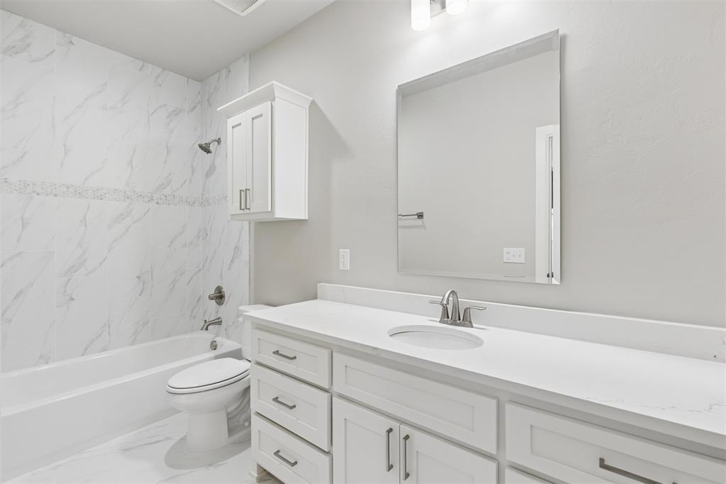 18140 Fields Drive Property Photo 30