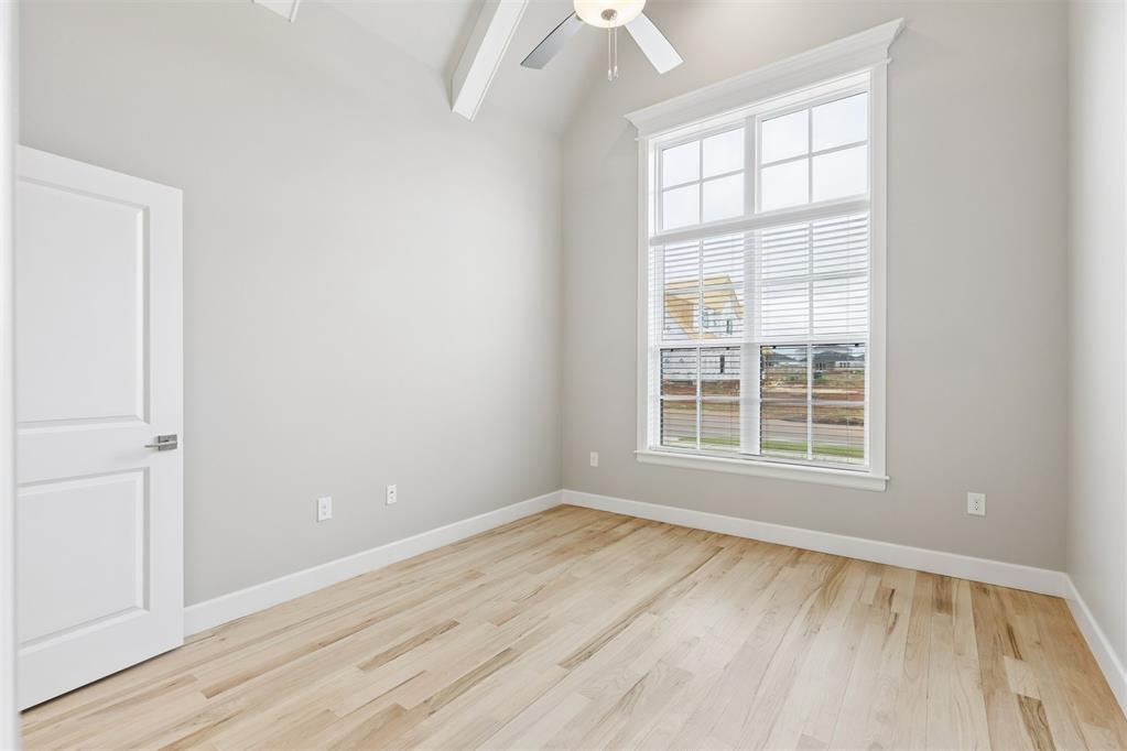 18140 Fields Drive Property Photo 35