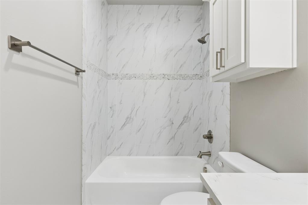 18140 Fields Drive Property Photo 37