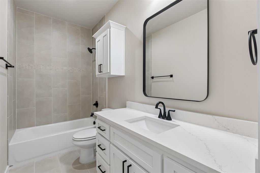 18009 Youngs Avenue Property Photo 30