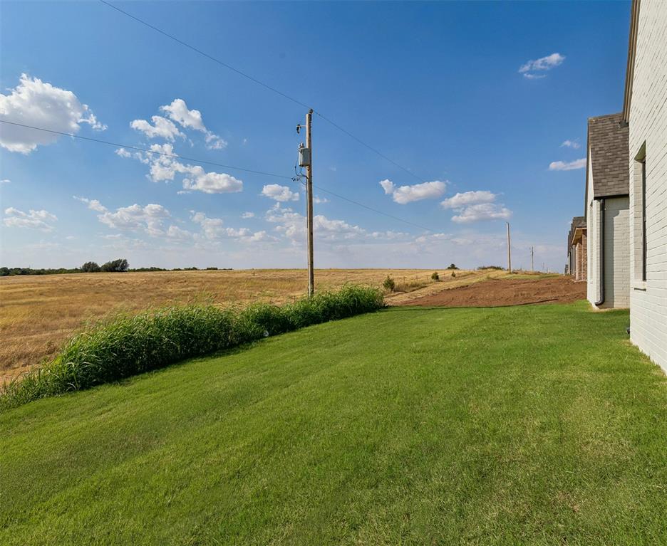 18009 Youngs Avenue Property Photo 36