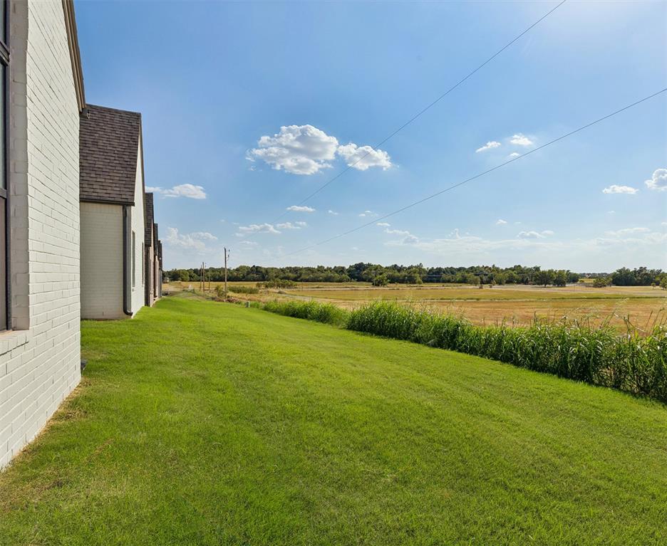 18009 Youngs Avenue Property Photo 37