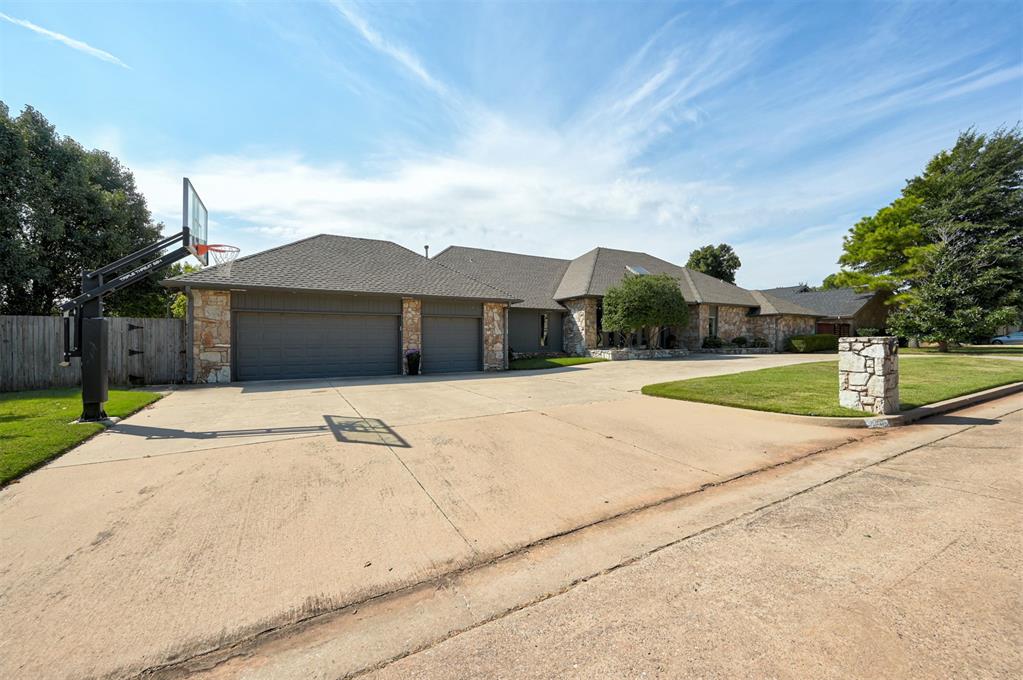 3200 Raintree Road Property Photo 3