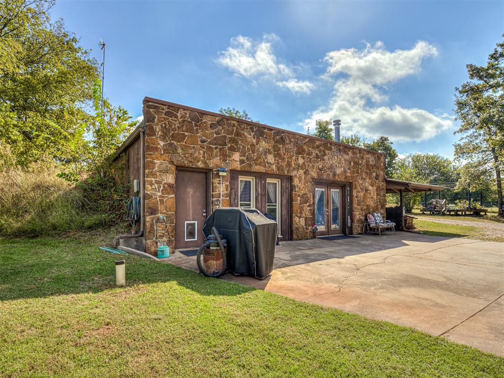 1409 S Highway 76 Highway Property Photo 11