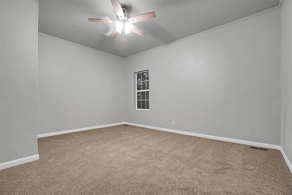519 N West Street Property Photo 11