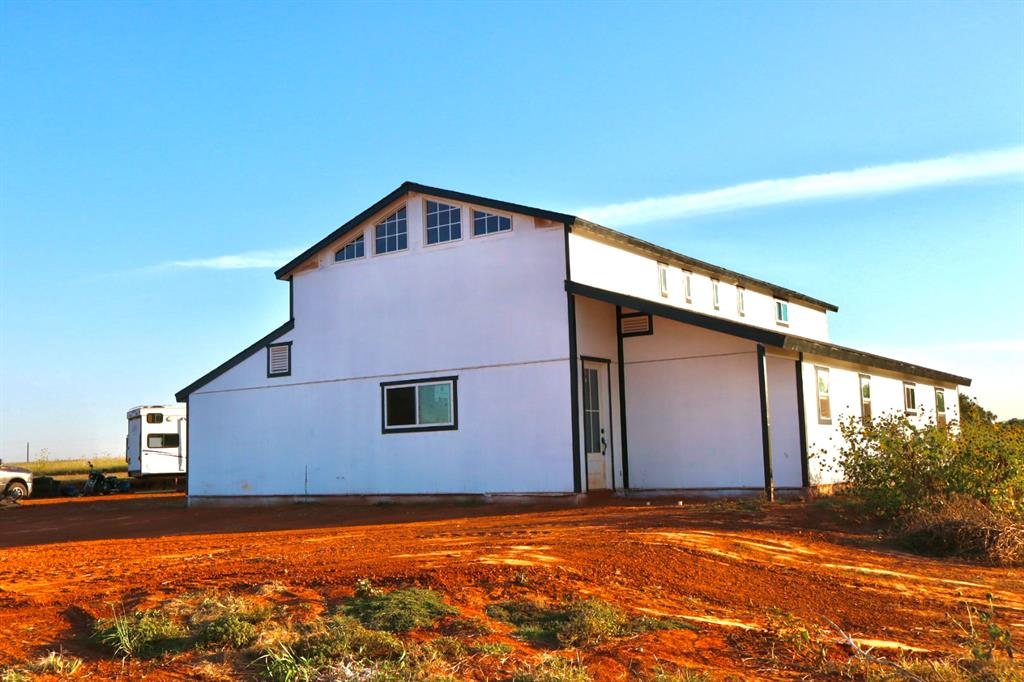 29229 N 2980 Rd Road Property Photo 2