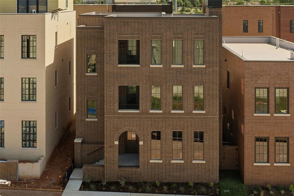 503 Ne 1st Terrace Property Photo 1