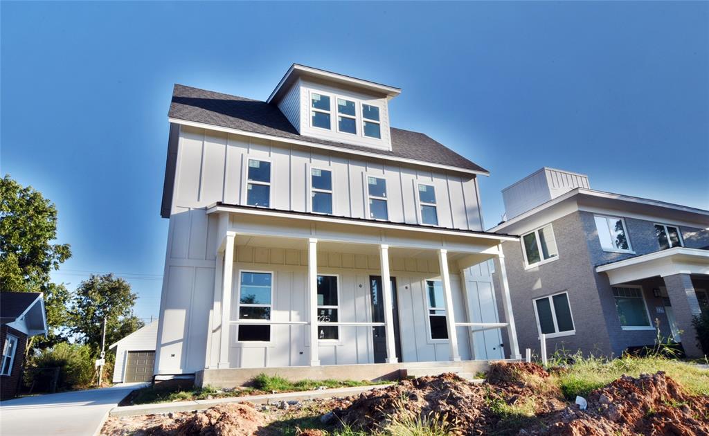 225 NE 16th Street Property Photo 1