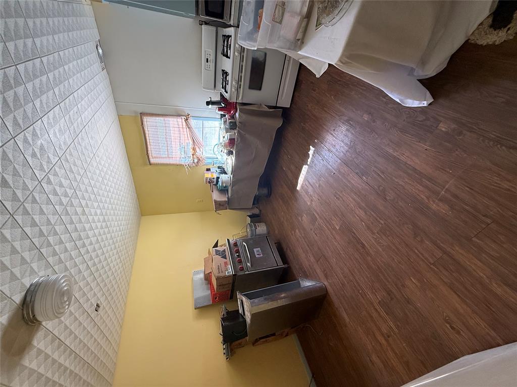 25116 State Highway 76 Property Photo 9