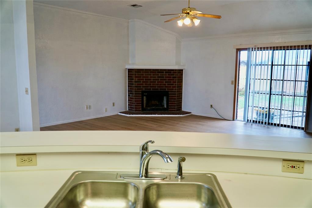 5004 Se 84th Street Property Photo 8