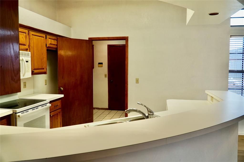 5004 Se 84th Street Property Photo 9