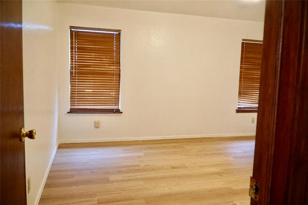 5004 Se 84th Street Property Photo 15